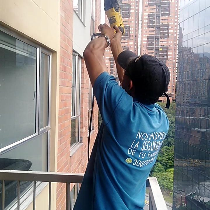 TECNICO TECNICO